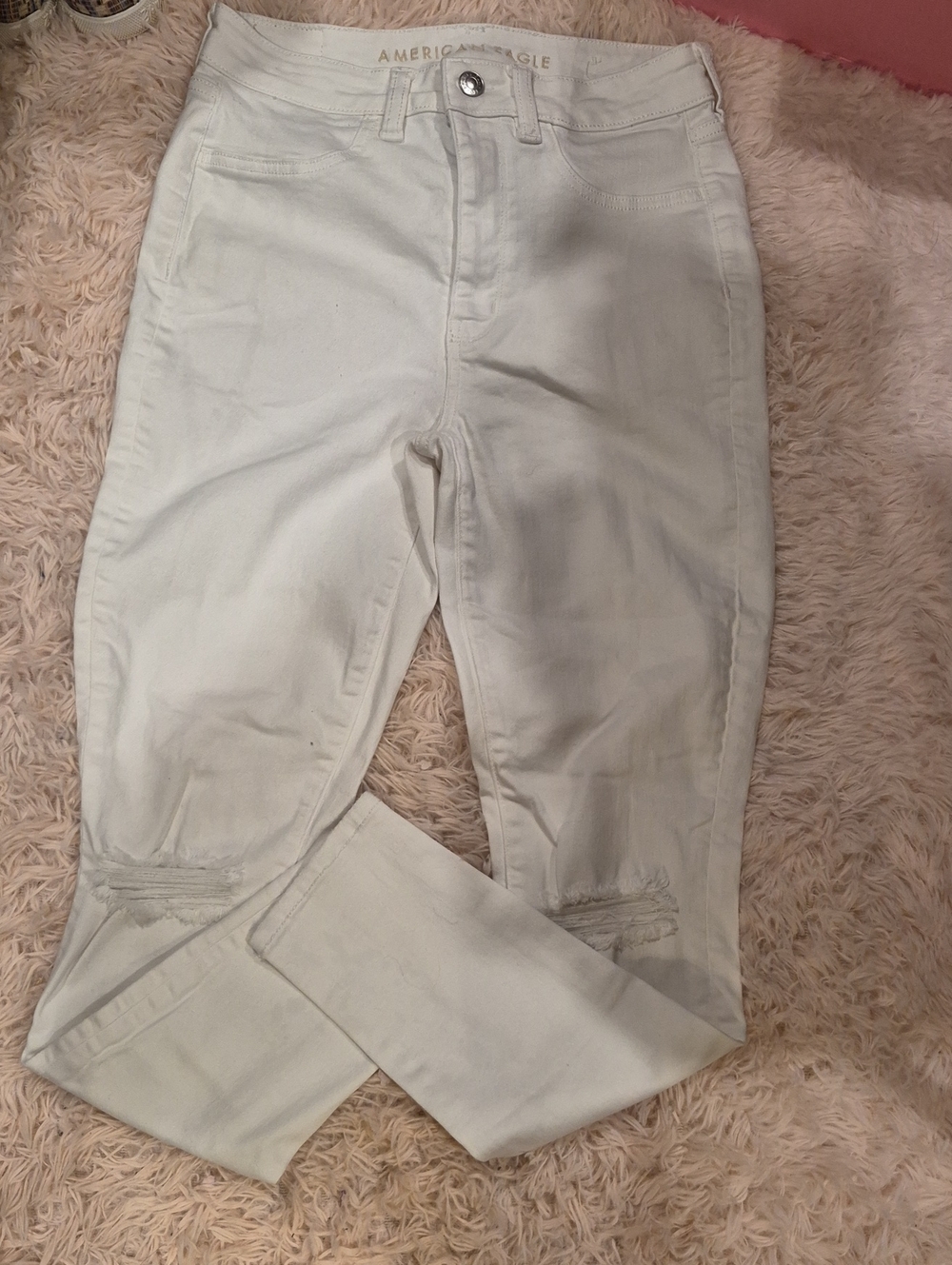American Eagle Outfitters Off-White High-Rise Skinny Jeans